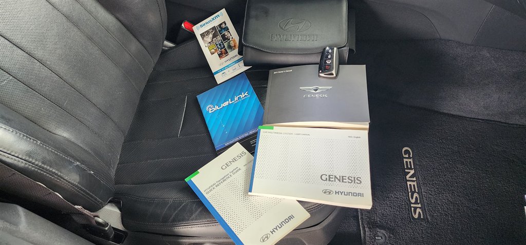 2015 Hyundai Genesis - $9,995