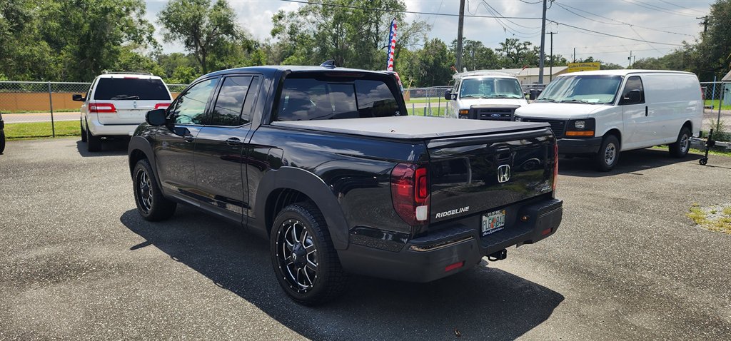 2020 Honda Ridgeline - $21,500
