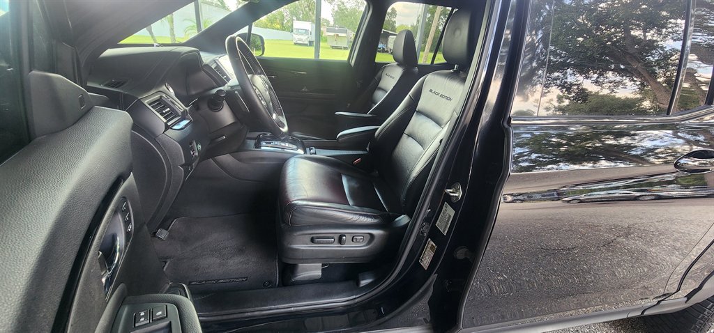 2020 Honda Ridgeline - $21,500
