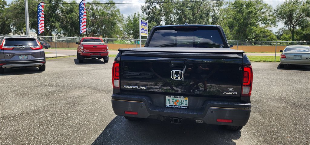 2020 Honda Ridgeline - $21,500