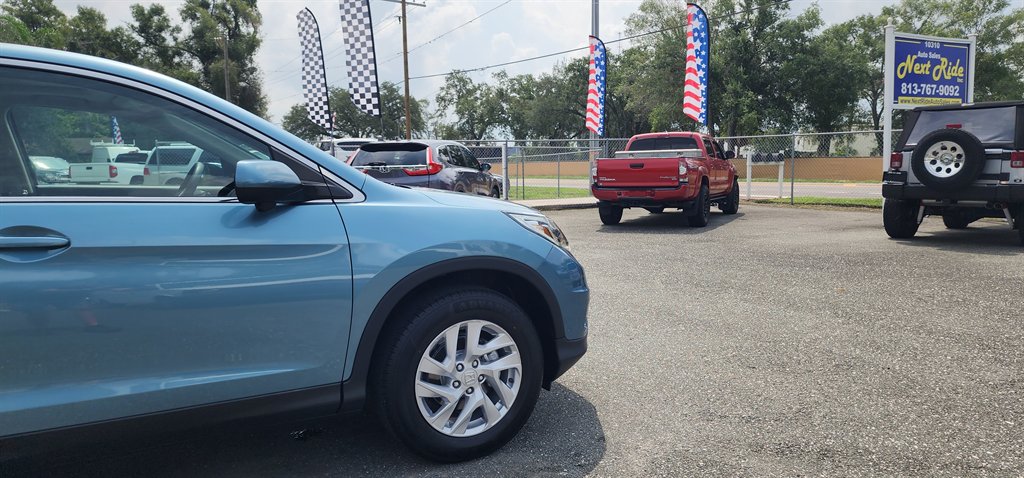 2015 Honda CR-V - $15,995