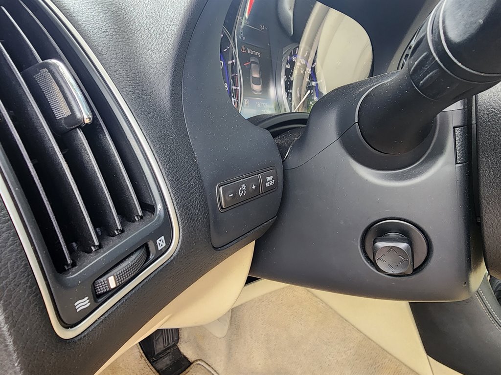 2014 Infiniti Q50 photo