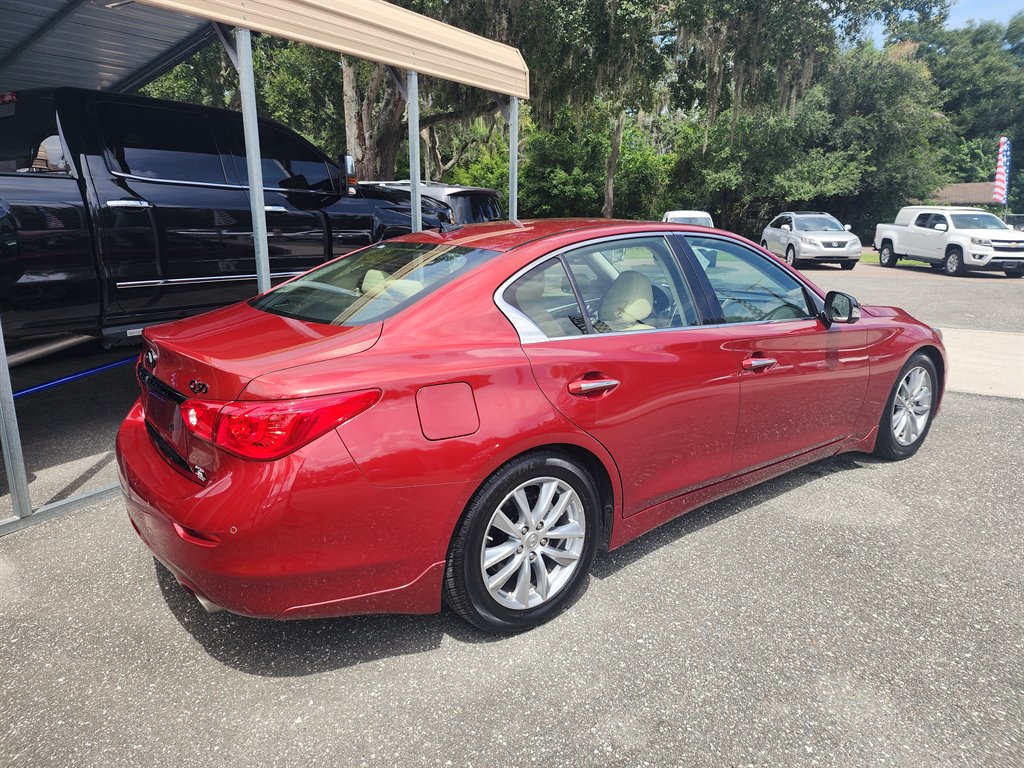 2014 Infiniti Q50 photo