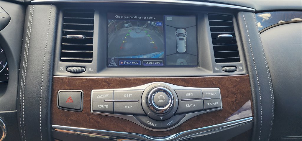 2017 INFINITI QX80 - $15,500