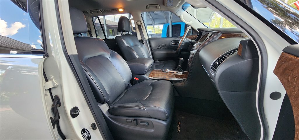 2017 INFINITI QX80 - $15,500