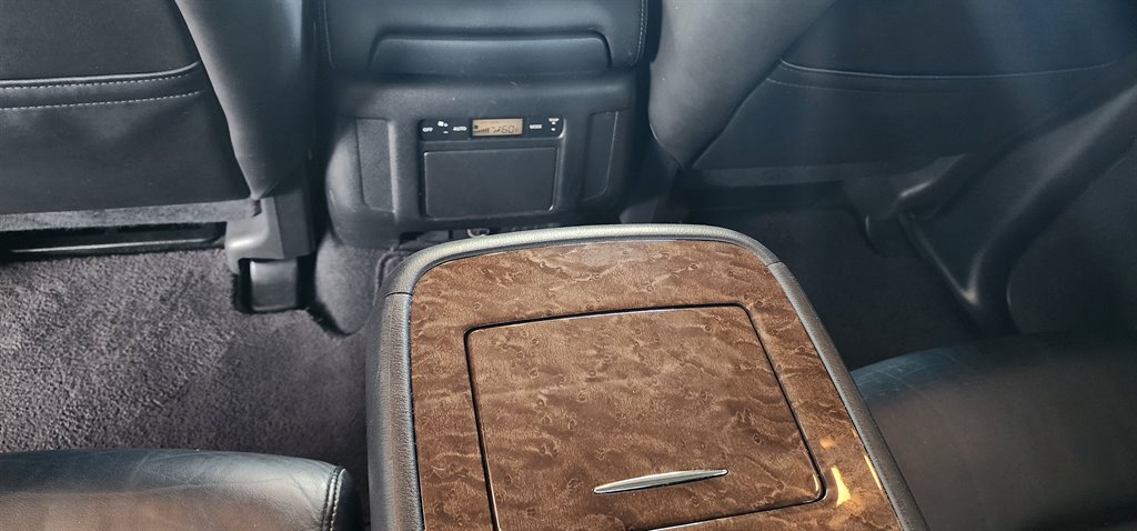 2017 INFINITI QX80 - $15,500