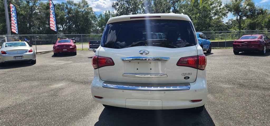 2017 INFINITI QX80 - $15,500