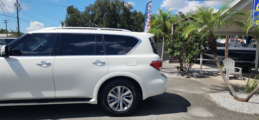 2017 INFINITI QX80 - $15,500