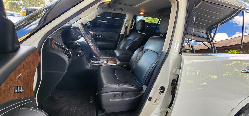 2017 INFINITI QX80 - $15,500