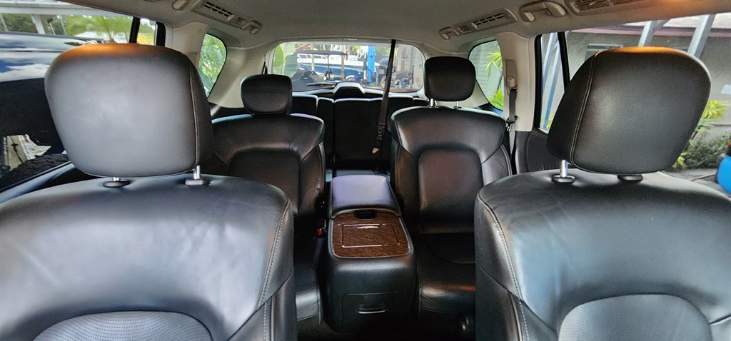 2017 INFINITI QX80 - $15,500