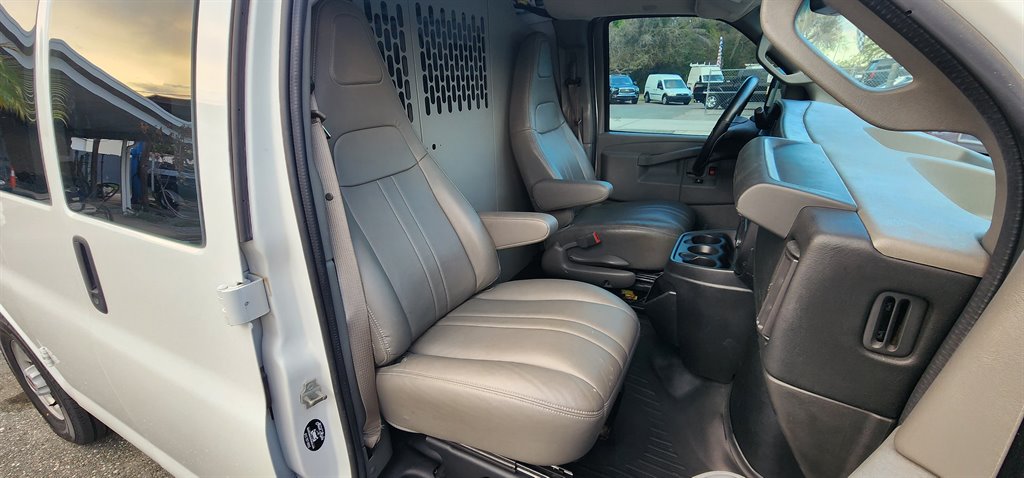 2016 GMC Savana - $12,500
