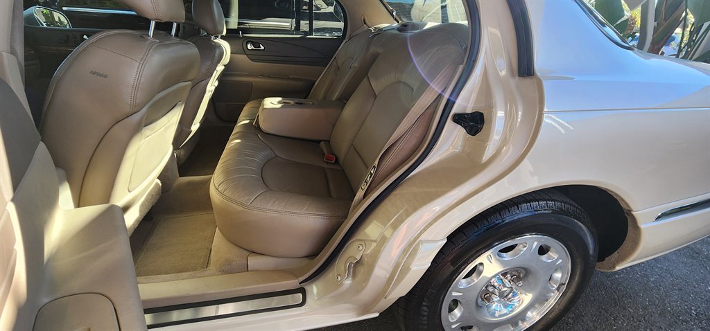 2001 Lincoln Continental - $5,995