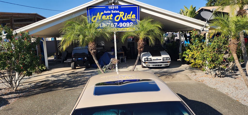 2001 Lincoln Continental - $5,995