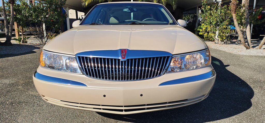 2001 Lincoln Continental - $5,995