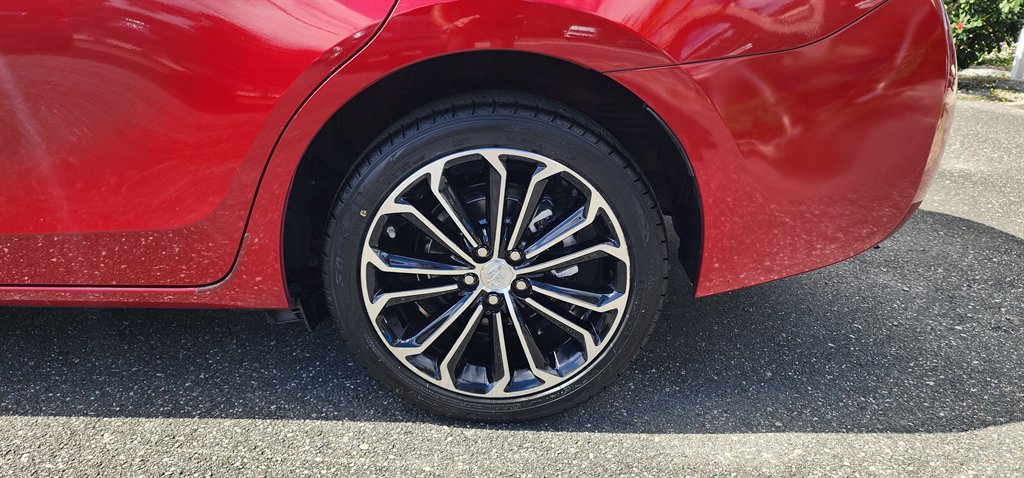2016 Toyota Corolla - $9,750
