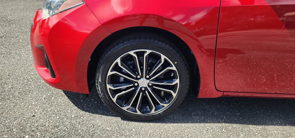 2016 Toyota Corolla - $9,750