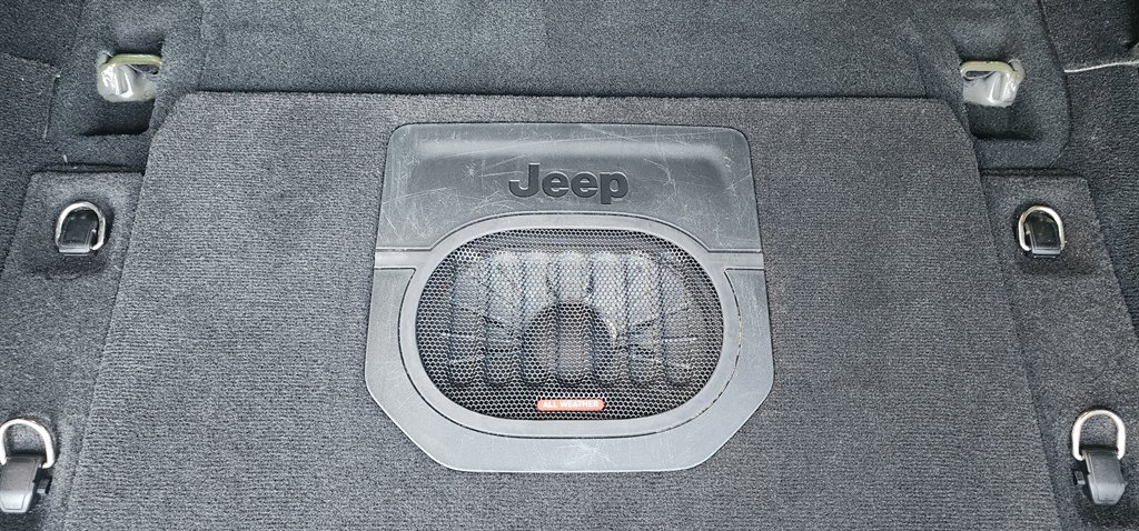 2022 Jeep Wrangler - $31,995