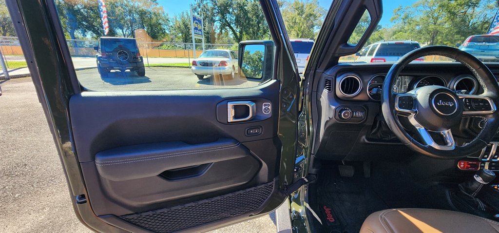 2022 Jeep Wrangler - $31,995