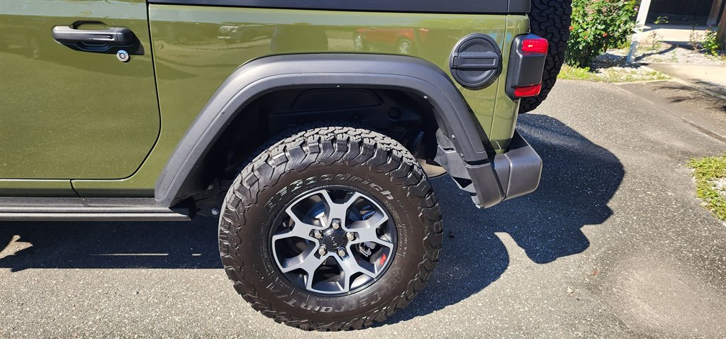 2022 Jeep Wrangler - $31,995
