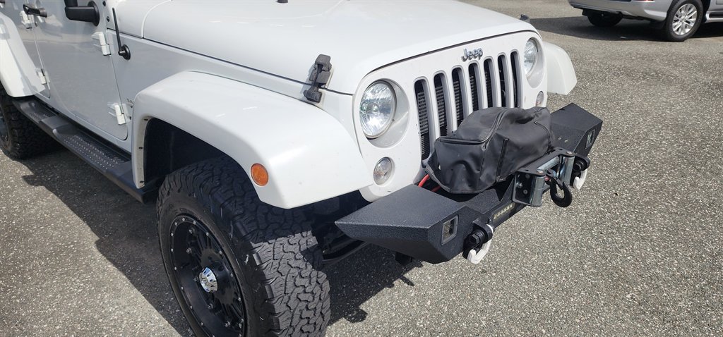 2016 Jeep Wrangler - $13,995