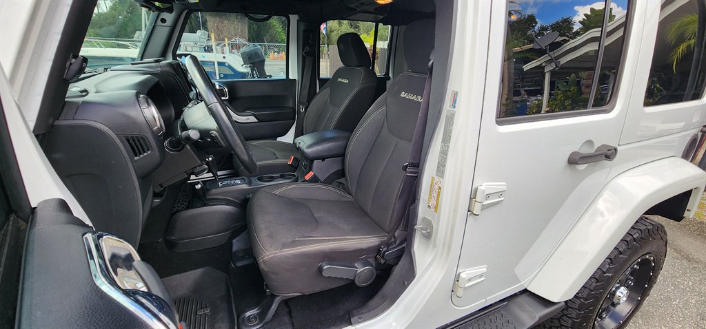 2016 Jeep Wrangler - $13,995