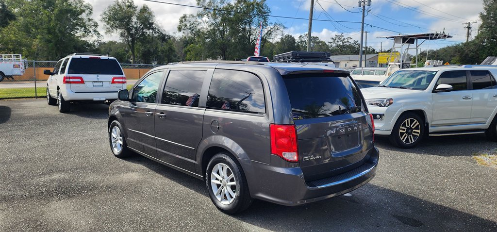 2016 Dodge Grand Caravan - $4,995