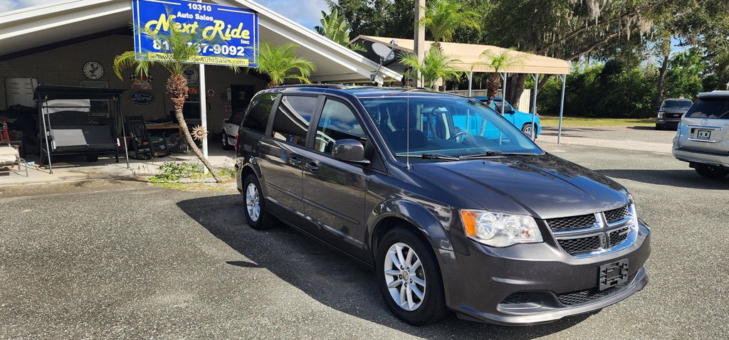 2016 Dodge Grand Caravan - $4,995
