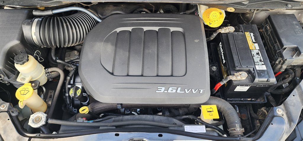 2016 Dodge Grand Caravan - $4,995