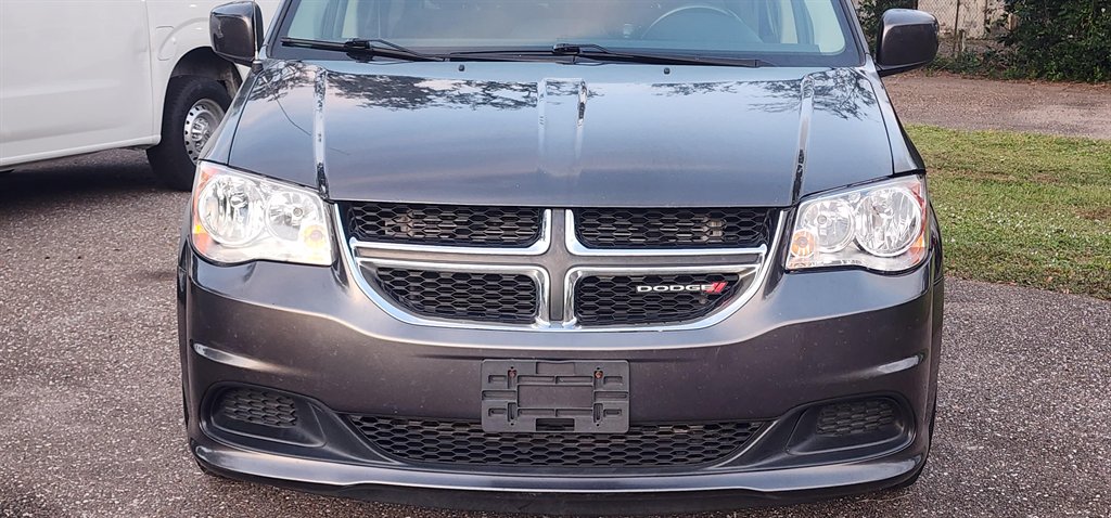 2016 Dodge Grand Caravan - $4,995