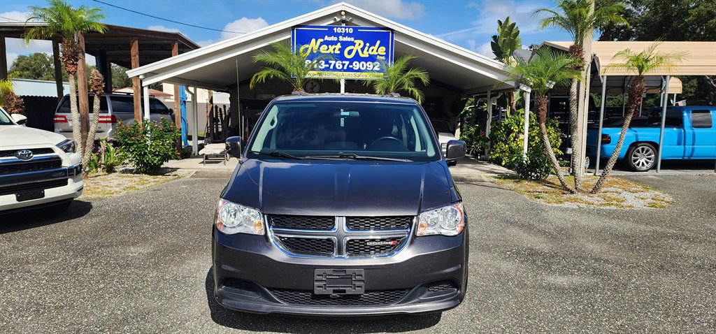 2016 Dodge Grand Caravan - $4,995