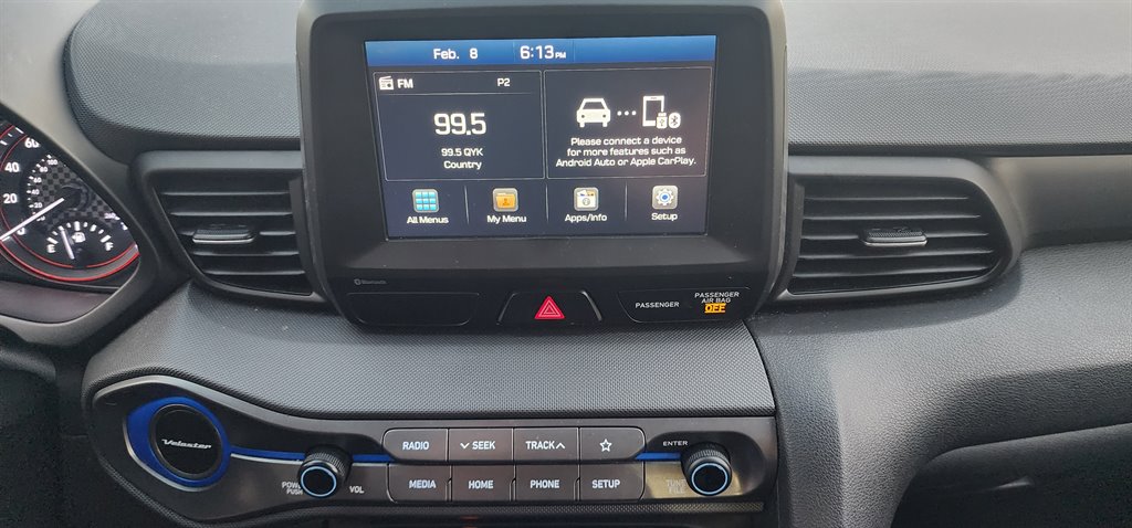 2019 Hyundai Veloster Sport photo