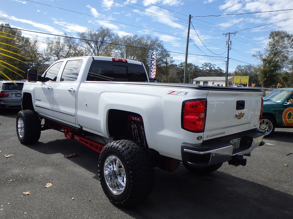 2017 Chevrolet Silverado 2500 LTZ photo