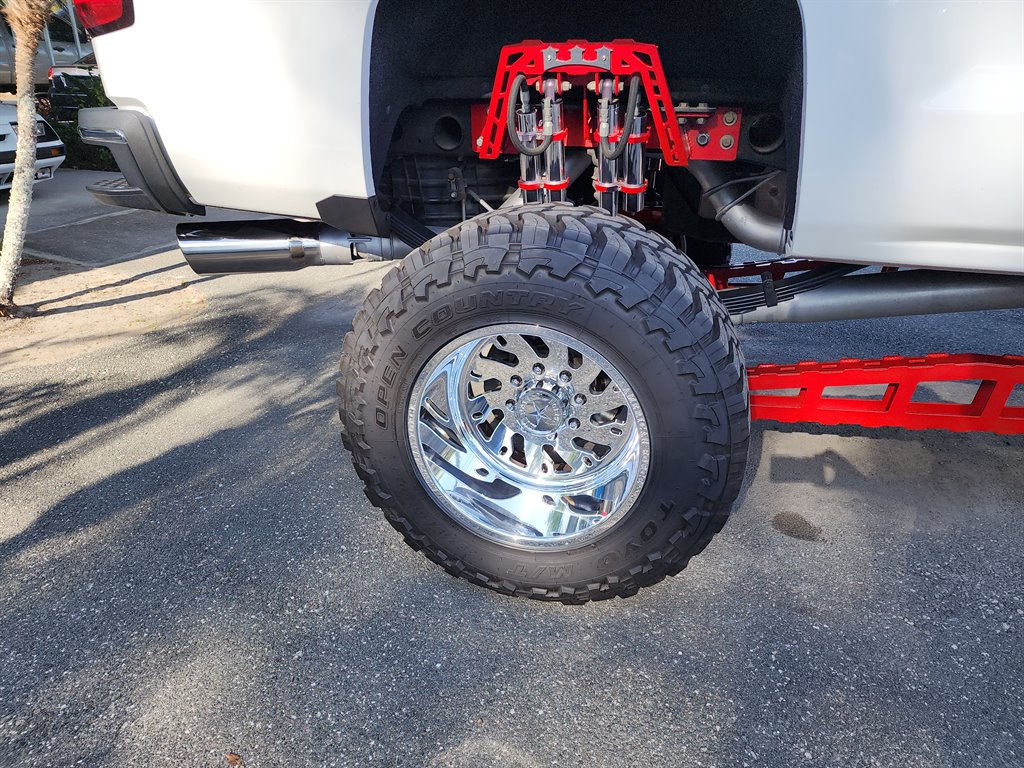 2017 Chevrolet Silverado 2500 LTZ photo