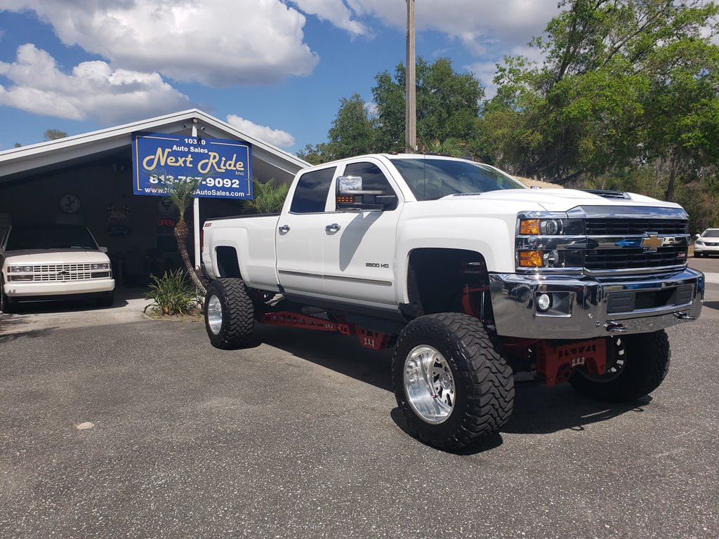 2017 Chevrolet Silverado 2500 LTZ photo