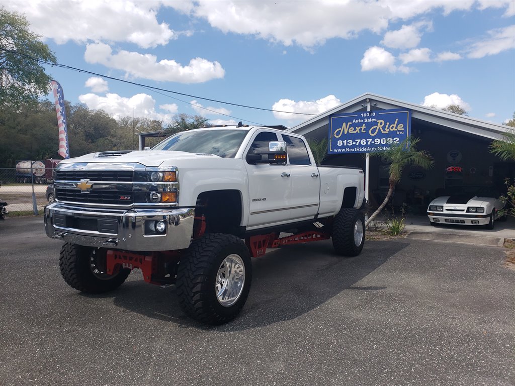 2017 Chevrolet Silverado 2500 LTZ photo