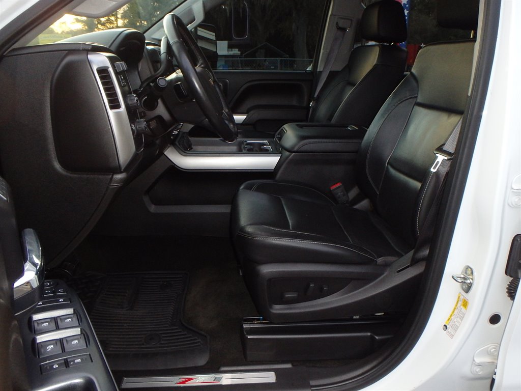 2017 Chevrolet Silverado 2500 LTZ photo