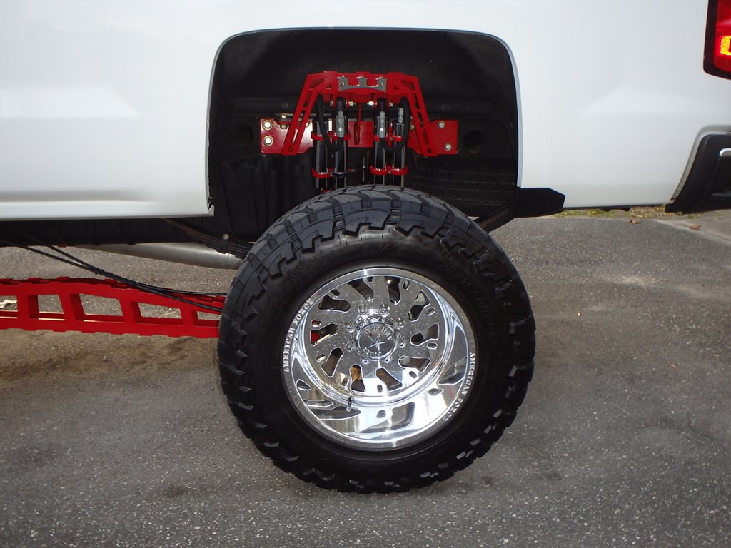 2017 Chevrolet Silverado 2500 LTZ photo