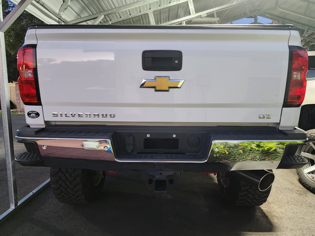 2017 Chevrolet Silverado 2500 LTZ photo