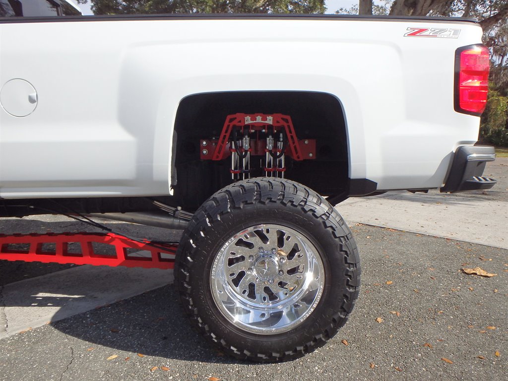 2017 Chevrolet Silverado 2500 LTZ photo