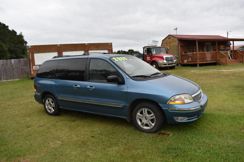 The 2002 Ford Windstar SE