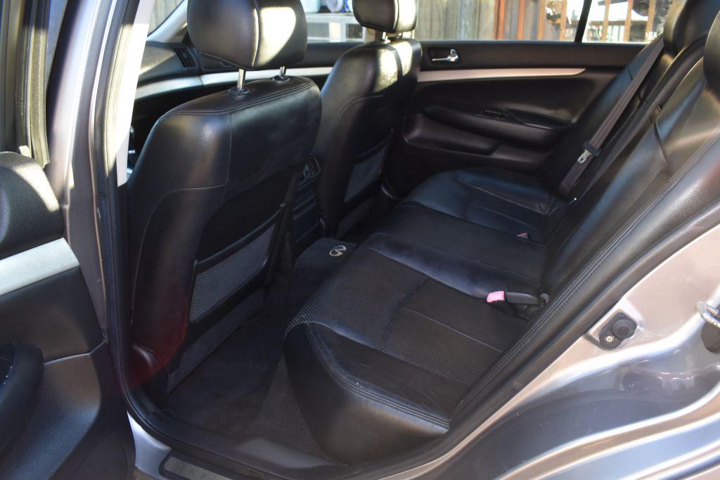 2007 Infiniti G35 photo