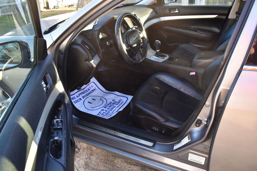 2007 Infiniti G35 photo
