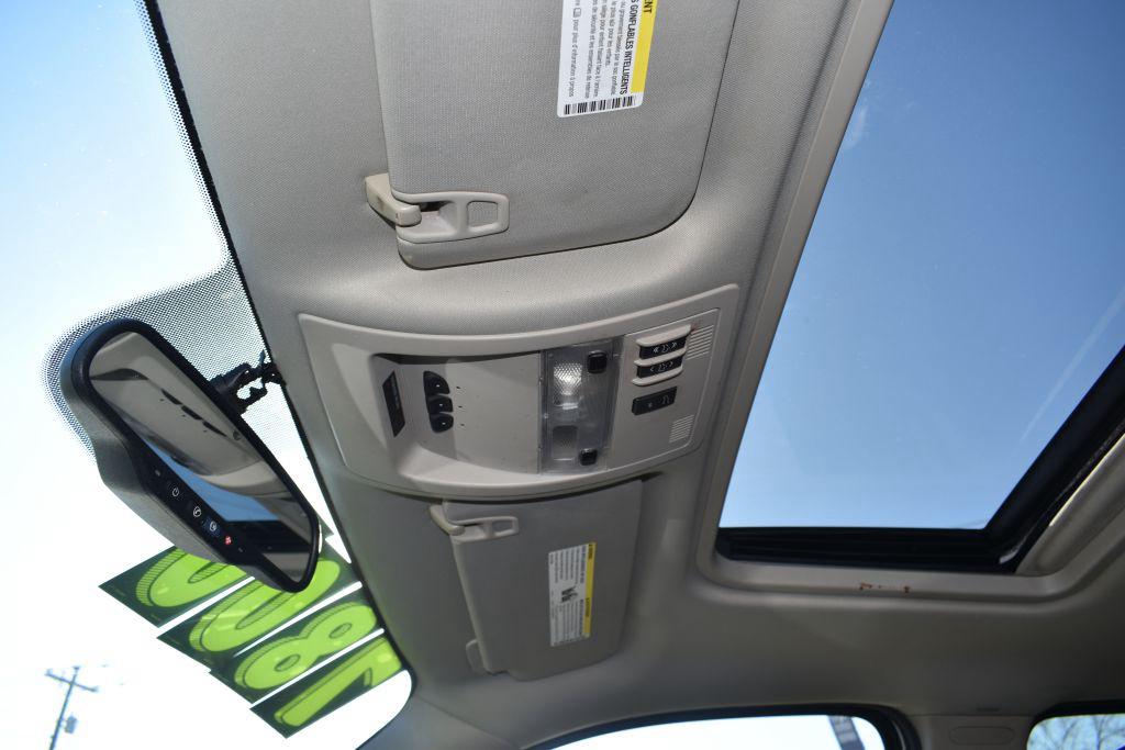 2011 Chevrolet Suburban LT 1500 photo