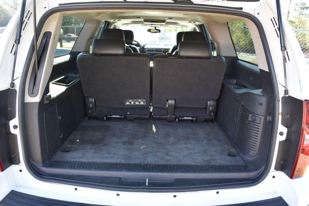 2011 Chevrolet Suburban LT 1500 photo