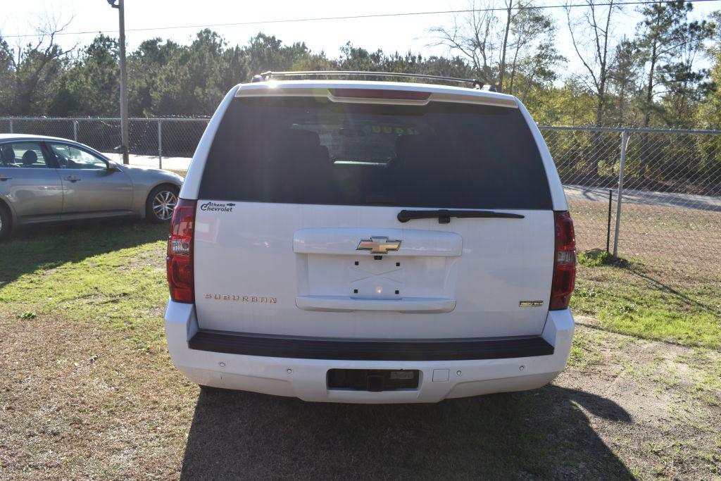 2011 Chevrolet Suburban LT 1500 photo