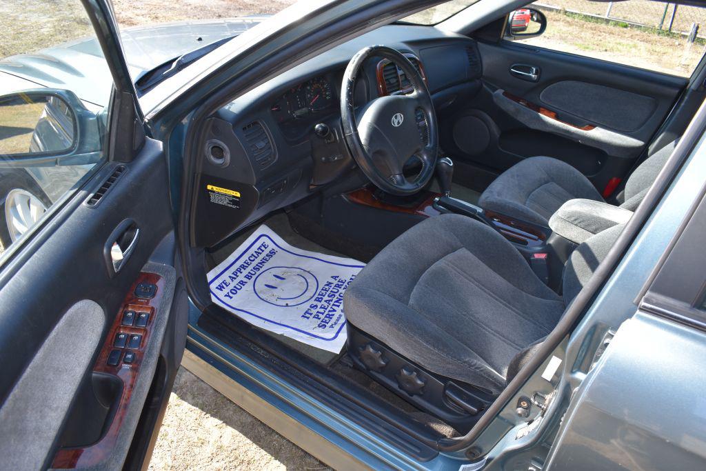 2004 Hyundai Sonata - $3,800