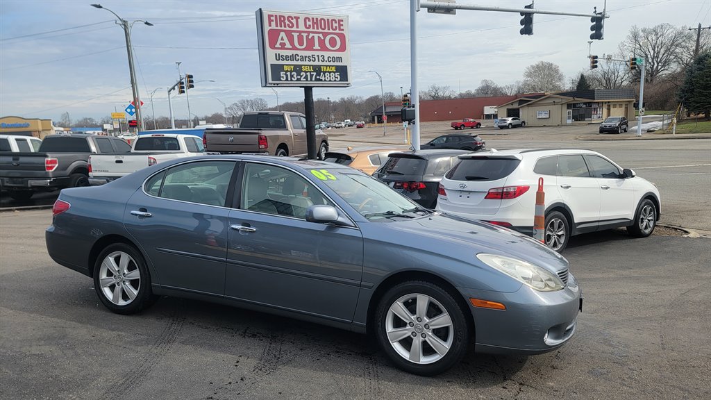 2005 Lexus ES 330 photo