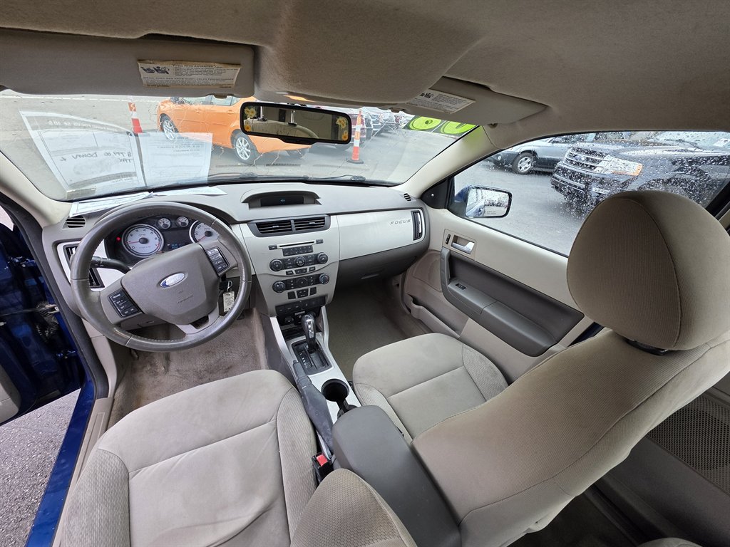 2008 Ford Focus SE photo