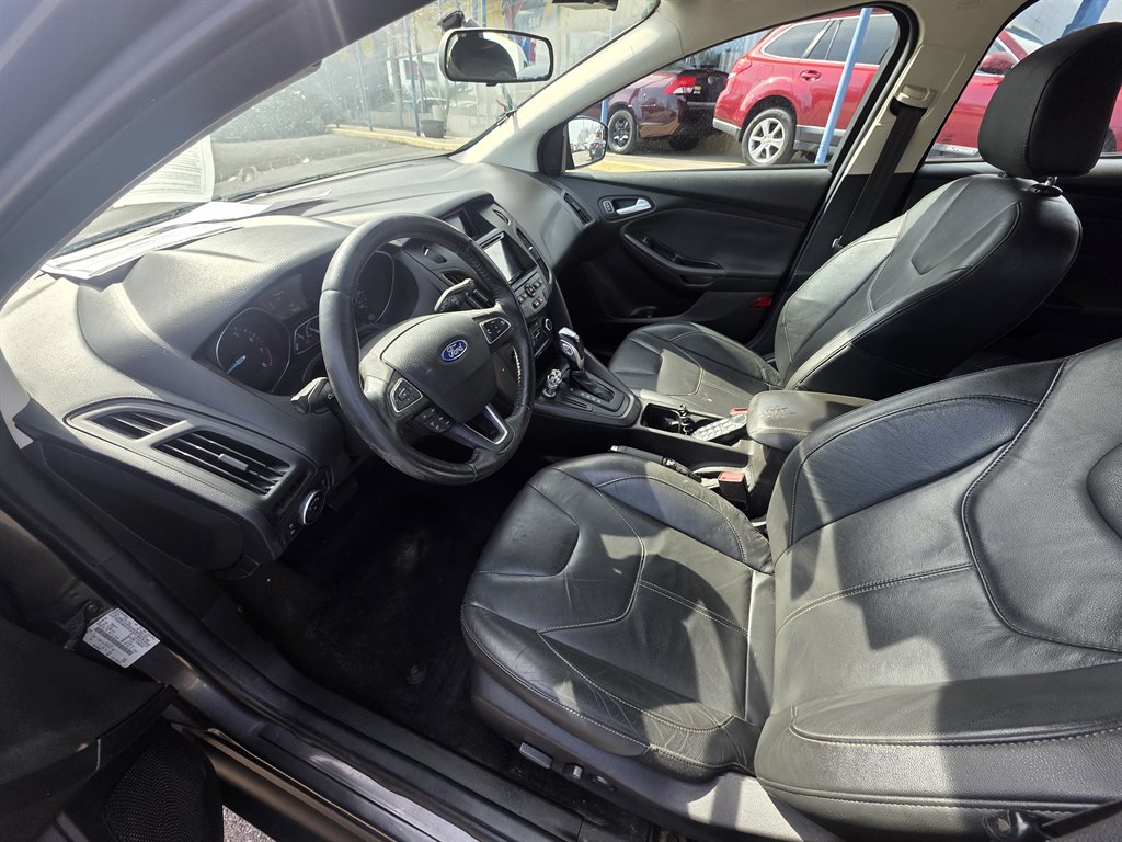 2016 Ford Focus - $8,995