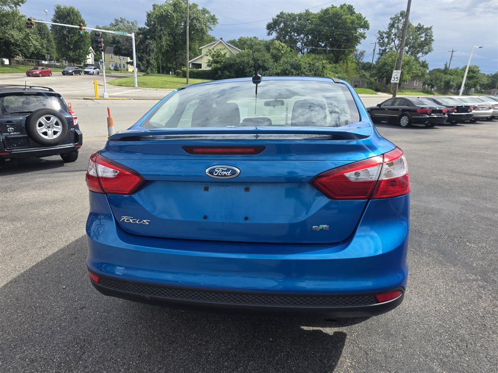 2012 Ford Focus - $8,995